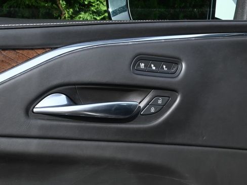 Used 2021 Cadillac Escalade Sport Platinum w/ Heavy-Duty Trailer Package image 31