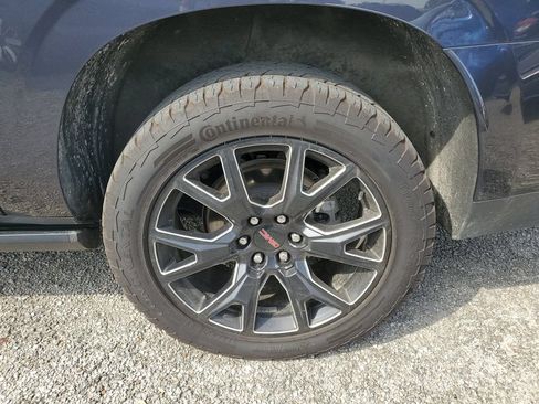 Used 2023 GMC Yukon XL Denali AWD/4WD image 14