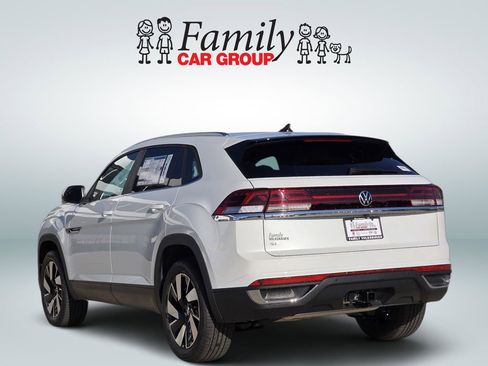 New 2026 Volkswagen Atlas Cross Sport SE FWD image 3