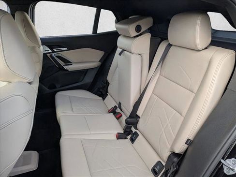 Certified 2025 BMW X2 xDrive28i w/ Premium Package image 19