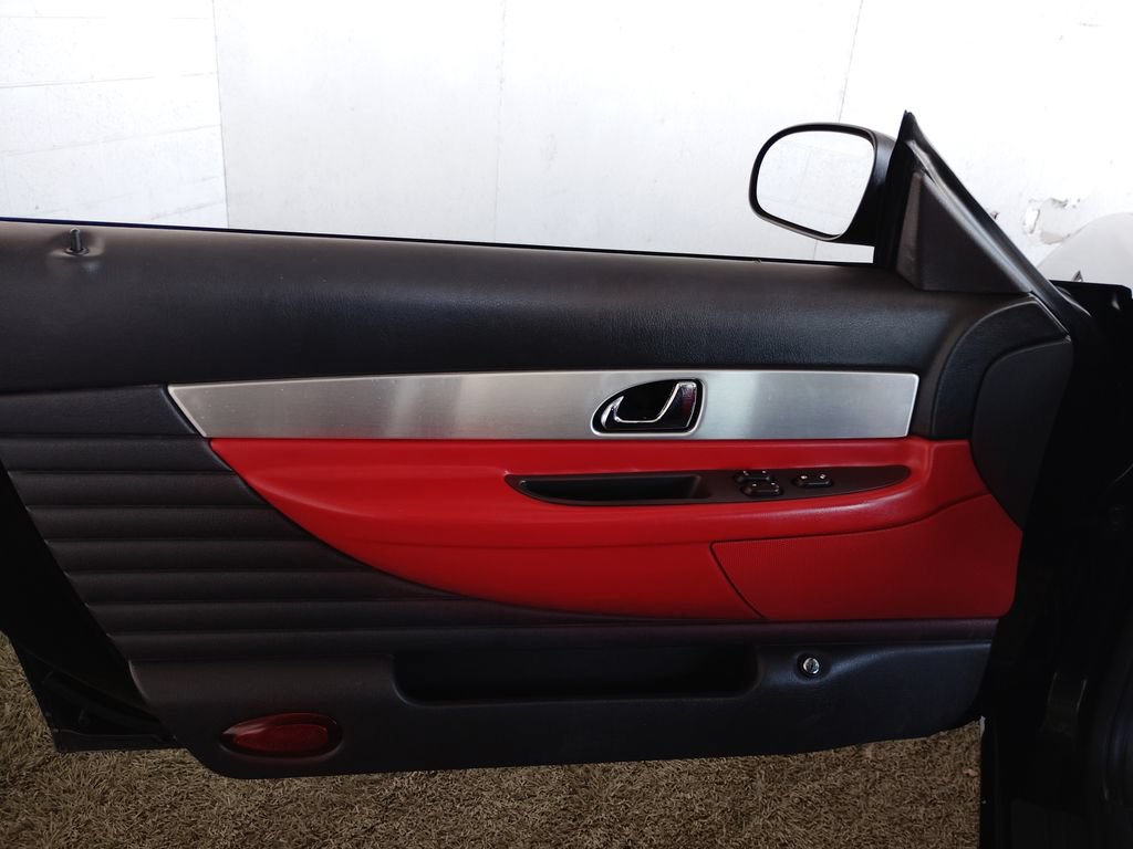 Used 2002 Ford Thunderbird RWD image 16