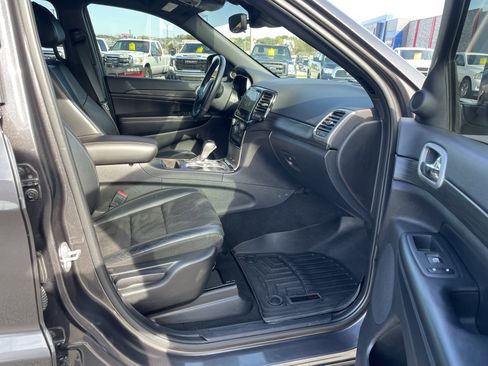 Used 2021 Jeep Grand Cherokee Laredo X image 29