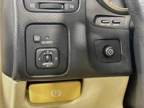 Used 2004 Lexus SC 430 Convertible RWD image 14