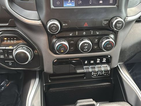 Used 2022 RAM 1500 Big Horn image 19