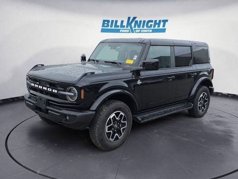 Used 2025 Ford Bronco Outer Banks image 1