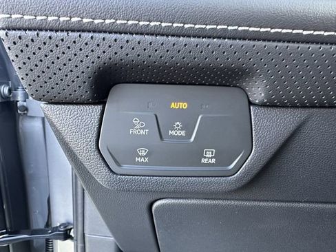 New 2026 Volkswagen Atlas Cross Sport SEL Premium R-Line AWD/4WD image 14