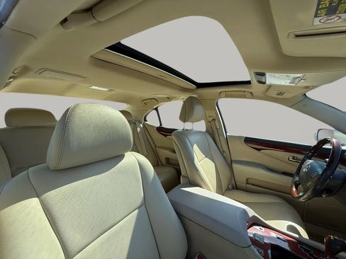 Used 2012 Lexus LS 460 Luxury image 24