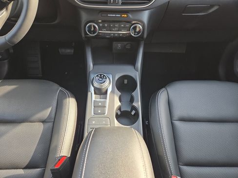 Certified 2022 Ford Escape SEL image 21