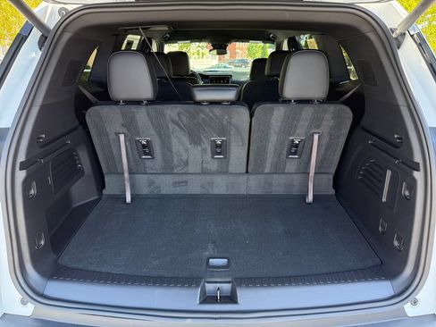 Used 2024 GMC Acadia Elevation w/ Black Edition AWD/4WD image 37