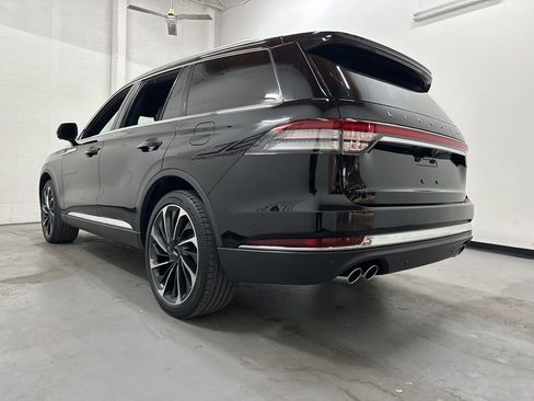 Used 2022 Lincoln Aviator Reserve w/ Equipment Group 201A image 13