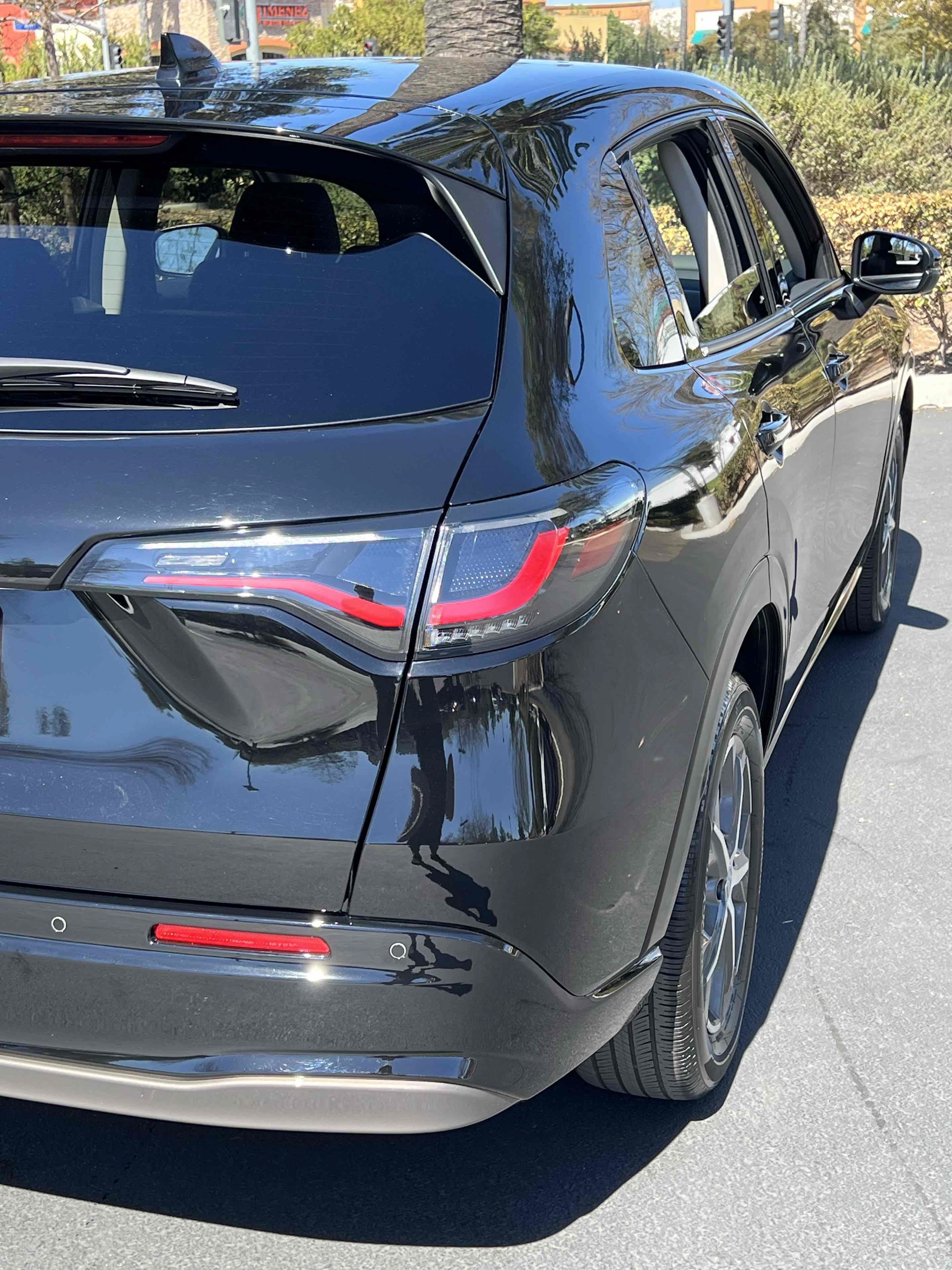 Used 2024 Honda HR-V EX-L image 18