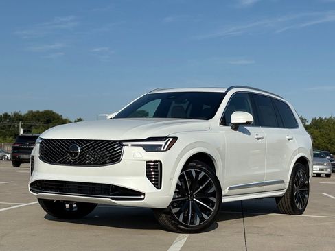 New 2026 Volvo XC90 B6 Plus w/ Protection Package Premier image 2