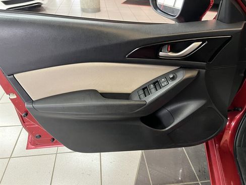 Used 2015 MAZDA MAZDA3 i Sport image 25