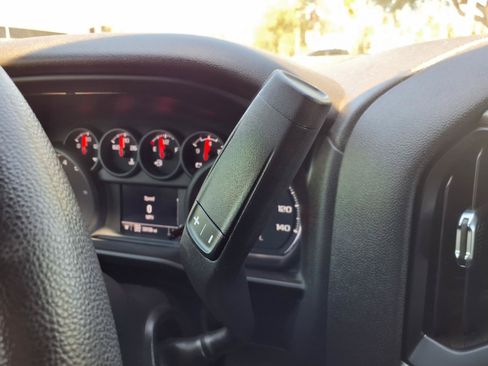 Used 2022 Chevrolet Silverado 1500 Custom Trail Boss AWD/4WD image 25