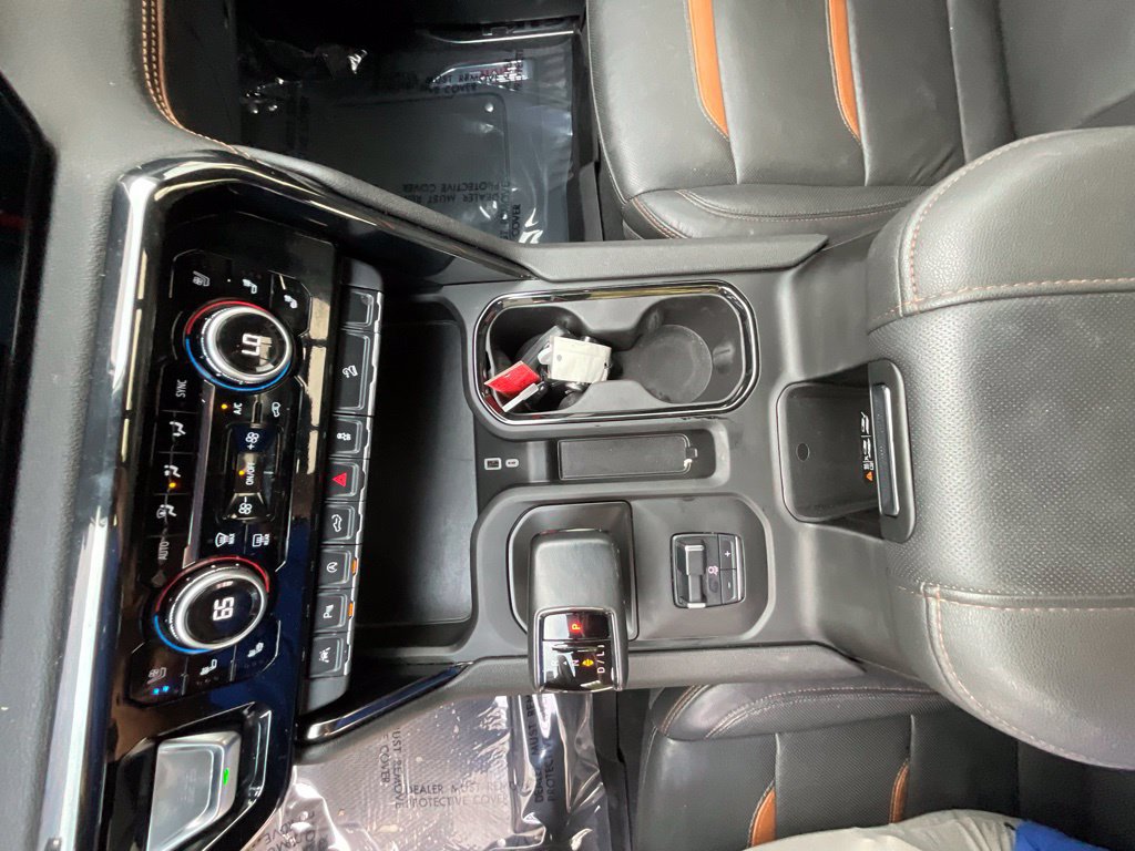 Used 2024 GMC Sierra 1500 AT4 w/ Technology Package AWD/4WD image 21