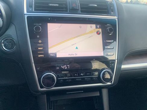 Used 2018 Subaru Outback 2.5i Limited image 21