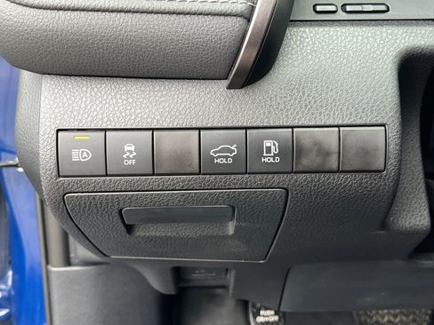 Used 2023 Toyota Camry SE image 25