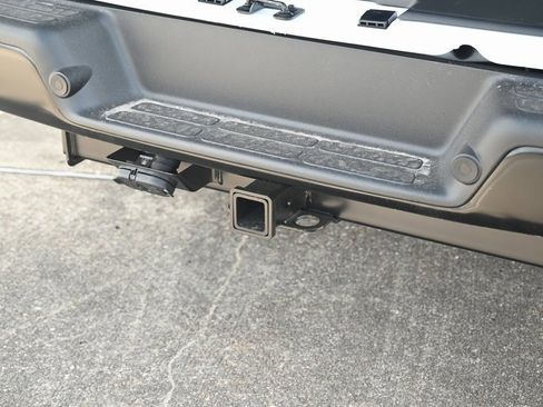 New 2024 Chevrolet Express 2500 Extended w/ Driver Convenience Package image 10