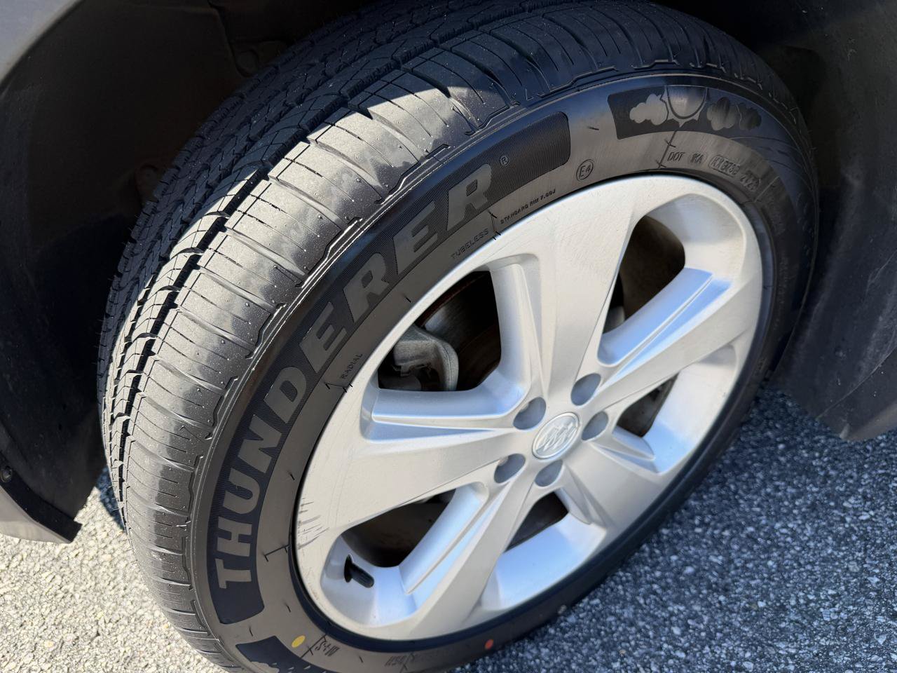 Used 2016 Buick Encore FWD image 6