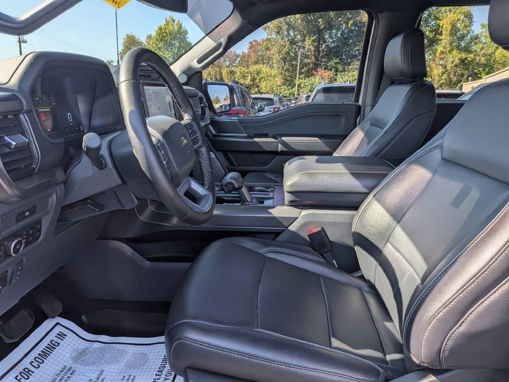 Used 2025 Ford F150 Lariat w/ Equipment Group 501A Mid AWD/4WD image 19
