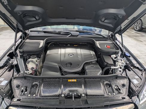 Used 2026 Mercedes-Benz GLS 450 4MATIC image 23