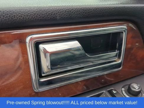 Used 2016 Lincoln Navigator Select AWD/4WD image 21