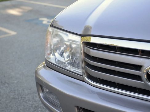 Used 2007 Toyota Land Cruiser AWD/4WD image 26