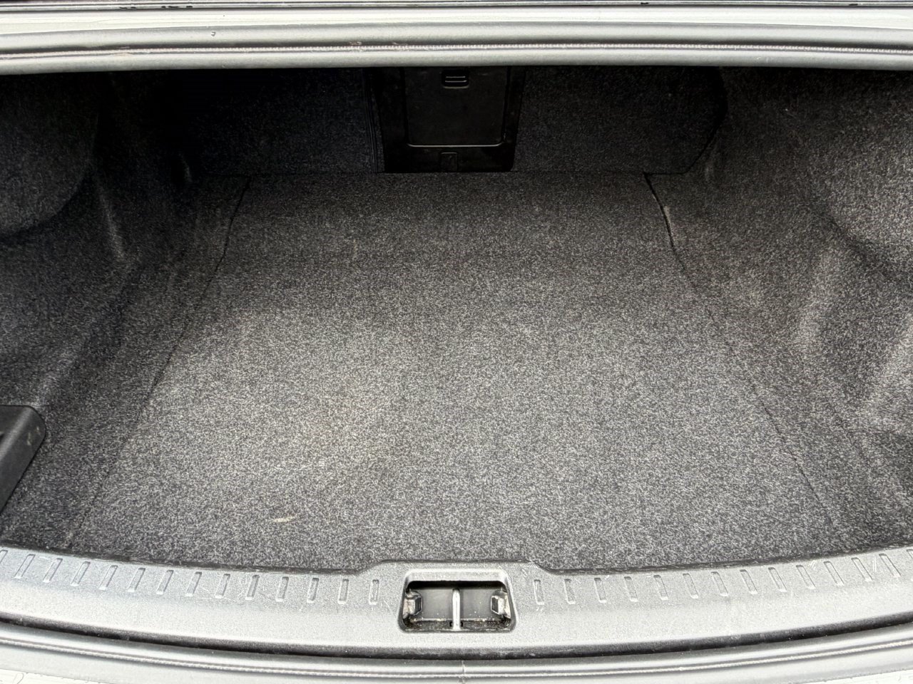 Used 2024 Volvo S60 B5 Core FWD image 29