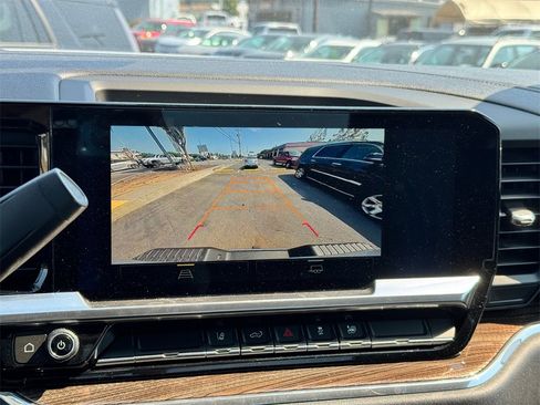 Used 2024 Chevrolet Silverado 3500 LT image 18