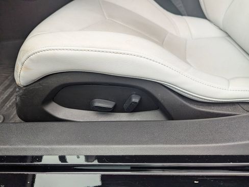 Used 2021 Chevrolet Corvette Stingray Coupe w/ 1LT image 13