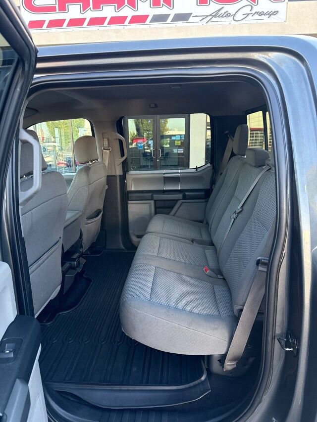 Used 2017 Ford F150 XLT w/ Equipment Group 302A Luxury AWD/4WD image 11