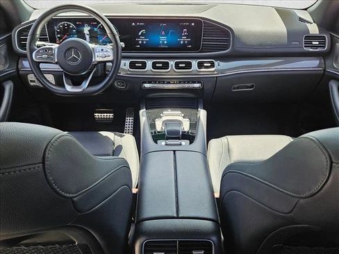Used 2022 Mercedes-Benz GLS 450 4MATIC image 17