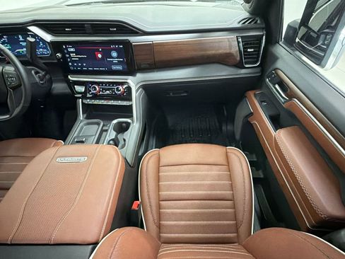Used 2025 GMC Sierra 2500 Denali Ultimate image 27