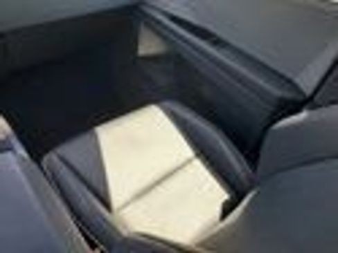 Used 2025 Tesla Cybertruck AWD Crew Cab image 29