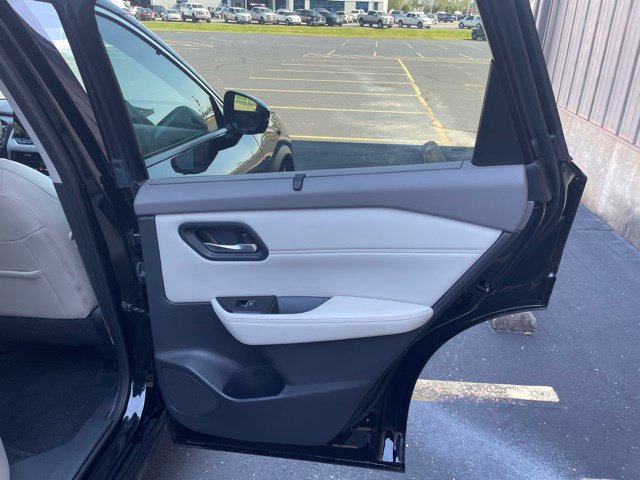 Used 2023 Nissan Rogue SL w/ SL Premium Package AWD/4WD image 47