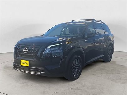 New 2025 Nissan Pathfinder SV w/ Black Appearance Package