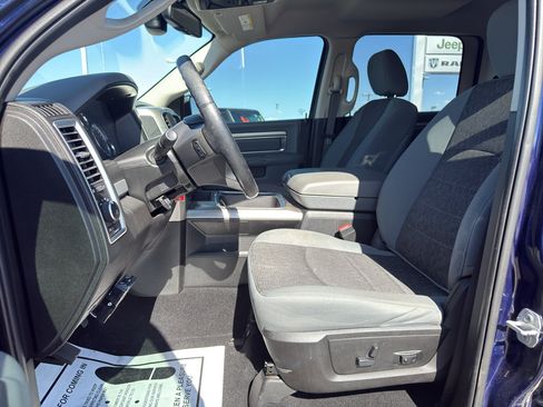 Used 2019 RAM 1500 Big Horn AWD/4WD image 9