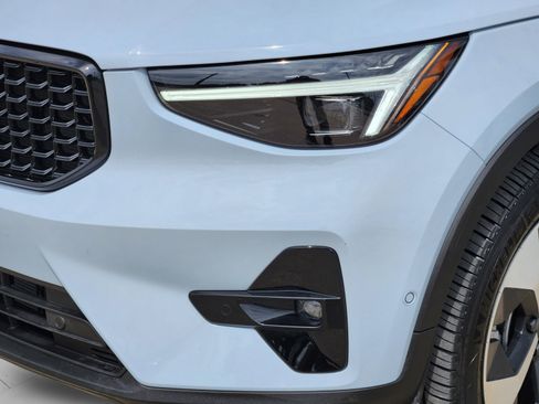 Used 2026 Volvo XC40 B5 Plus w/ Protection Package Premier AWD/4WD image 37