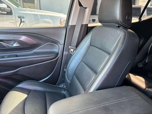 Used 2022 GMC Terrain SLT w/ Infotainment Package II image 20