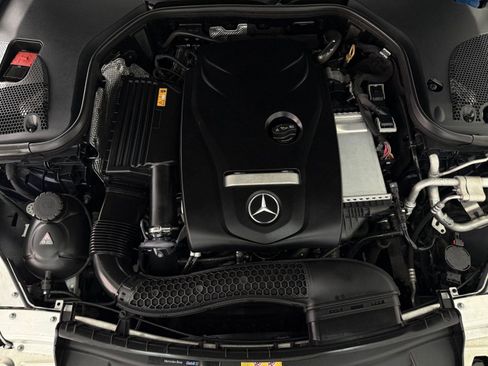 Used 2017 Mercedes-Benz E 300 image 31