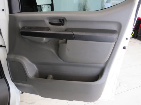 Used 2017 Nissan NV 3500 SV w/ SV Technology Package image 24