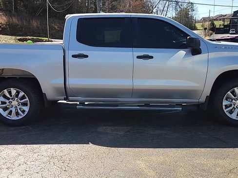 Used 2021 Chevrolet Silverado 1500 Custom image 7