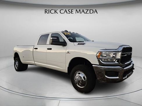 Used 2024 RAM 3500 Tradesman w/ Chrome Appearance Group image 5