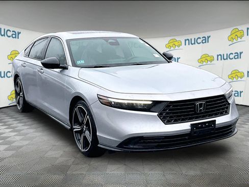 Used 2024 Honda Accord Sport image 1