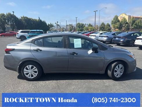 Used 2020 Nissan Versa S FWD image 8