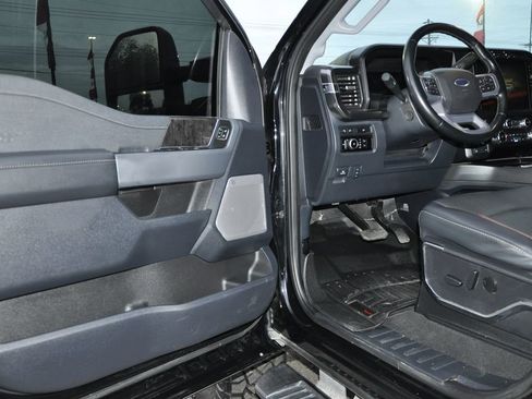 Used 2023 Ford F250 Lariat w/ Sport Appearance Package image 11