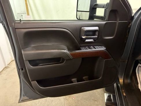 Used 2015 GMC Sierra 2500 SLE w/ SLE Preferred Package AWD/4WD image 23