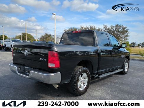 Used 2022 RAM 1500 Classic SLT w/ Electronics Convenience Group image 5