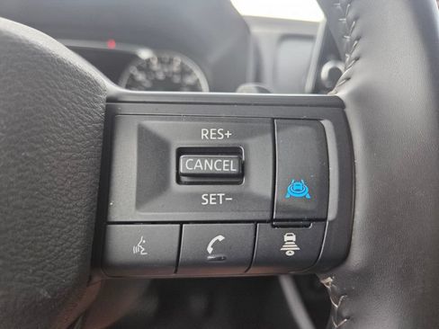 Used 2026 Nissan Rogue SV FWD image 14