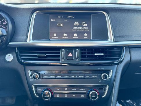 Used 2018 Kia Optima EX image 20